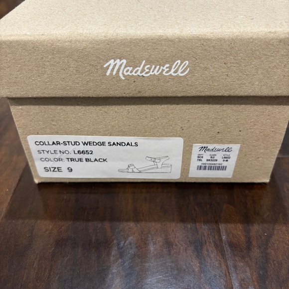 Madewell The Joan Sandal - Picture 9 of 9